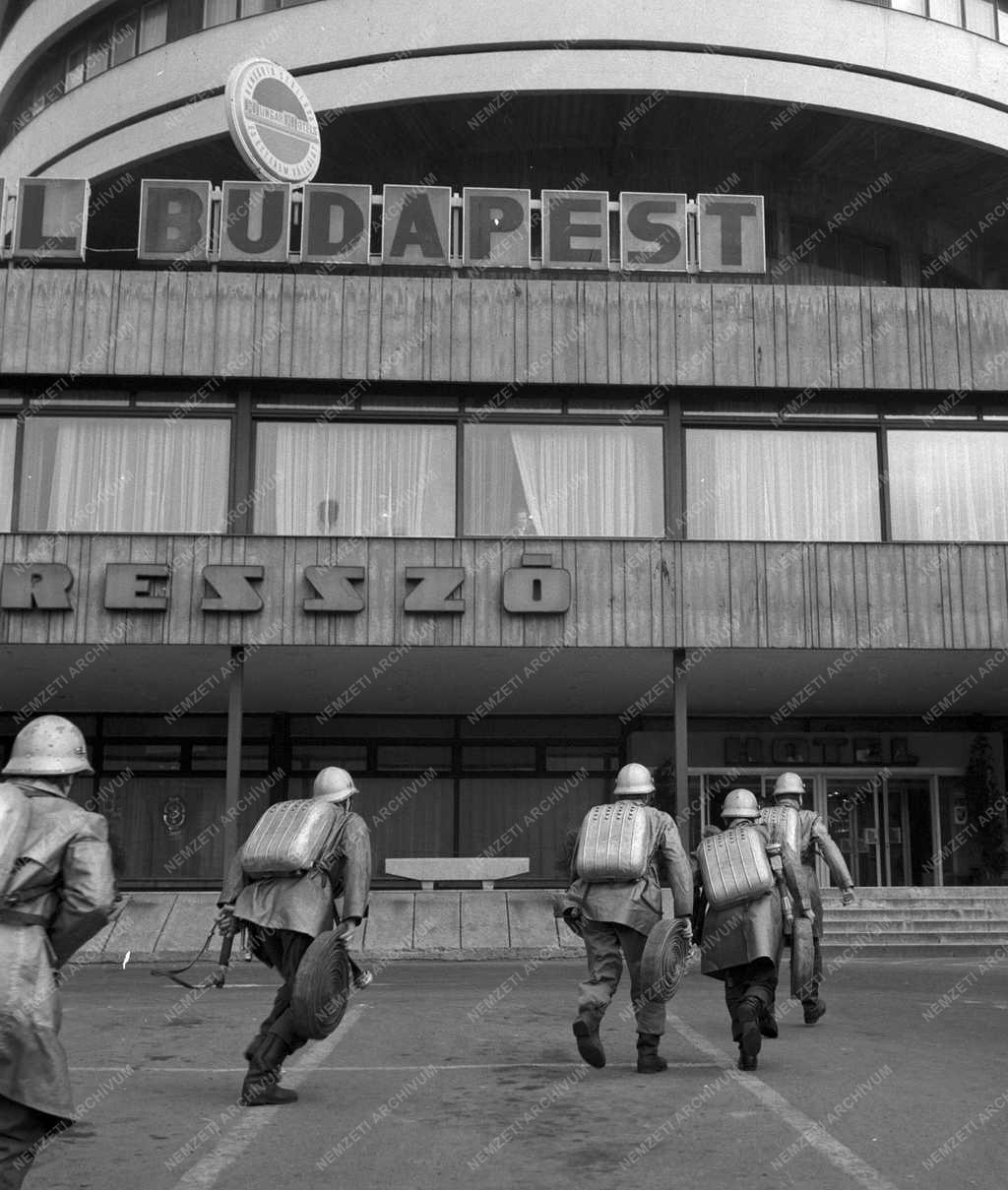 Vészelhárítás - „Próbatűz” a Budapest Szállóban