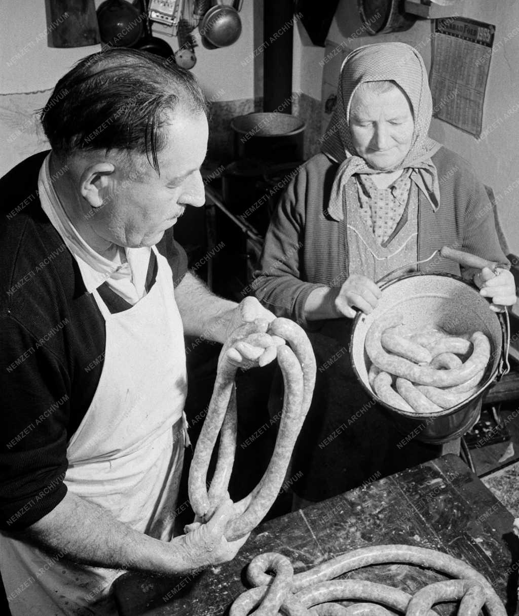 Életkép - Disznótor Parádon 