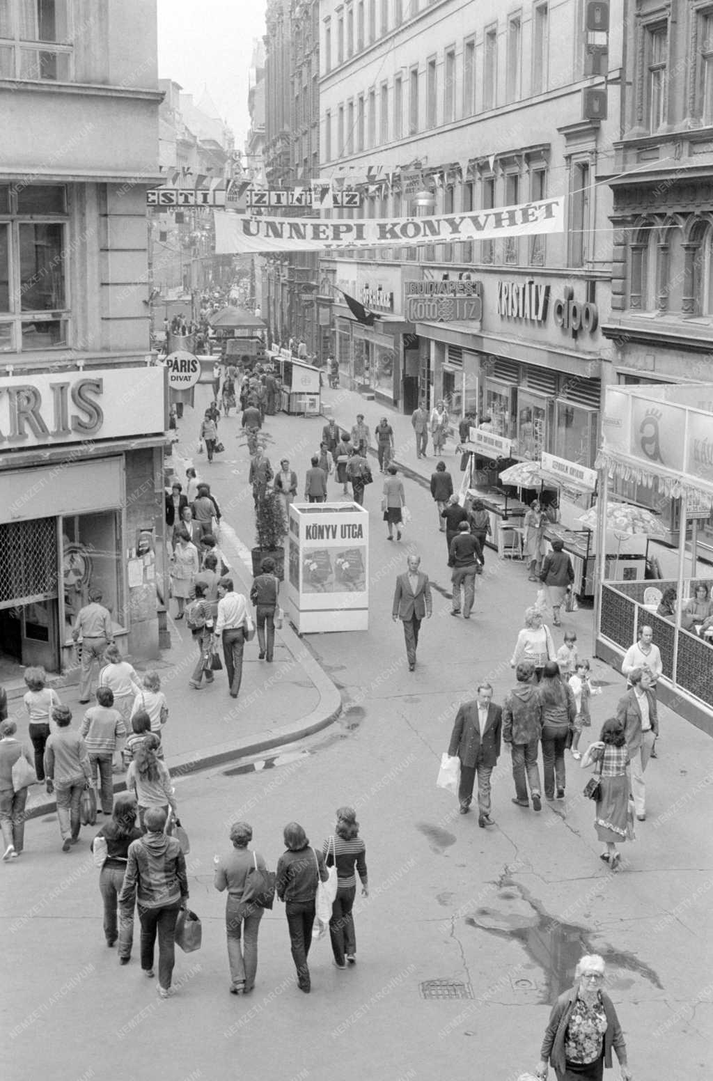 Kultúra - Ünnepi Könyvhét a belvárosban