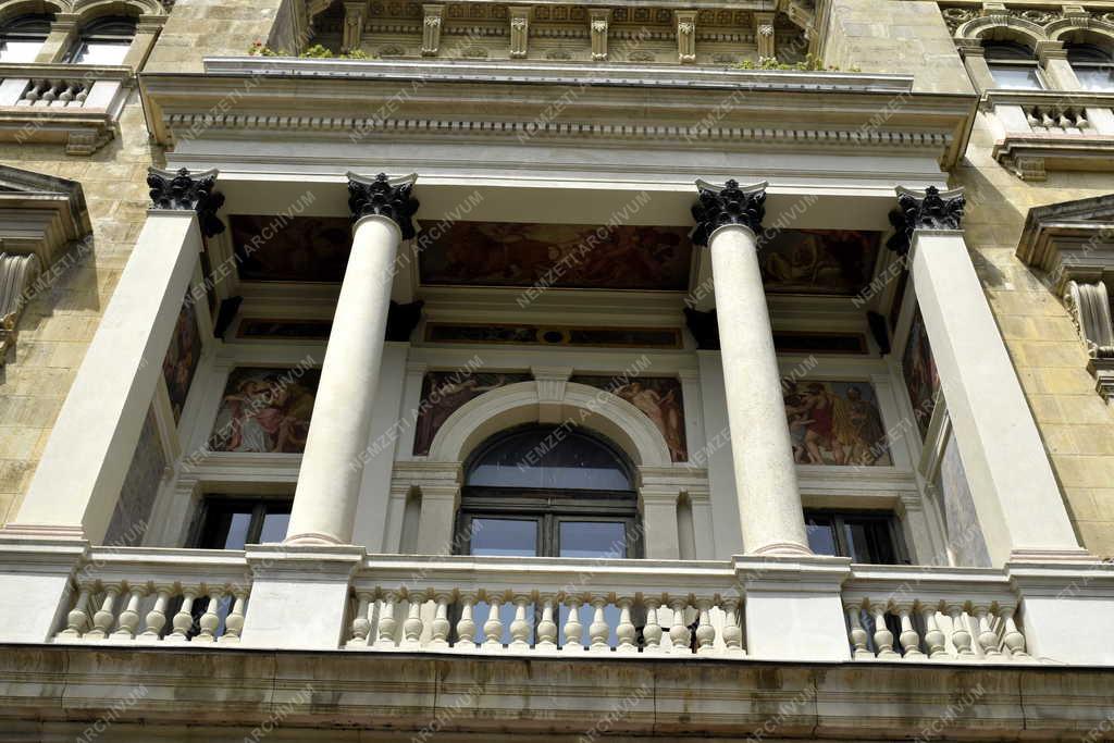 Városkép - Budapest - Ádám-palota