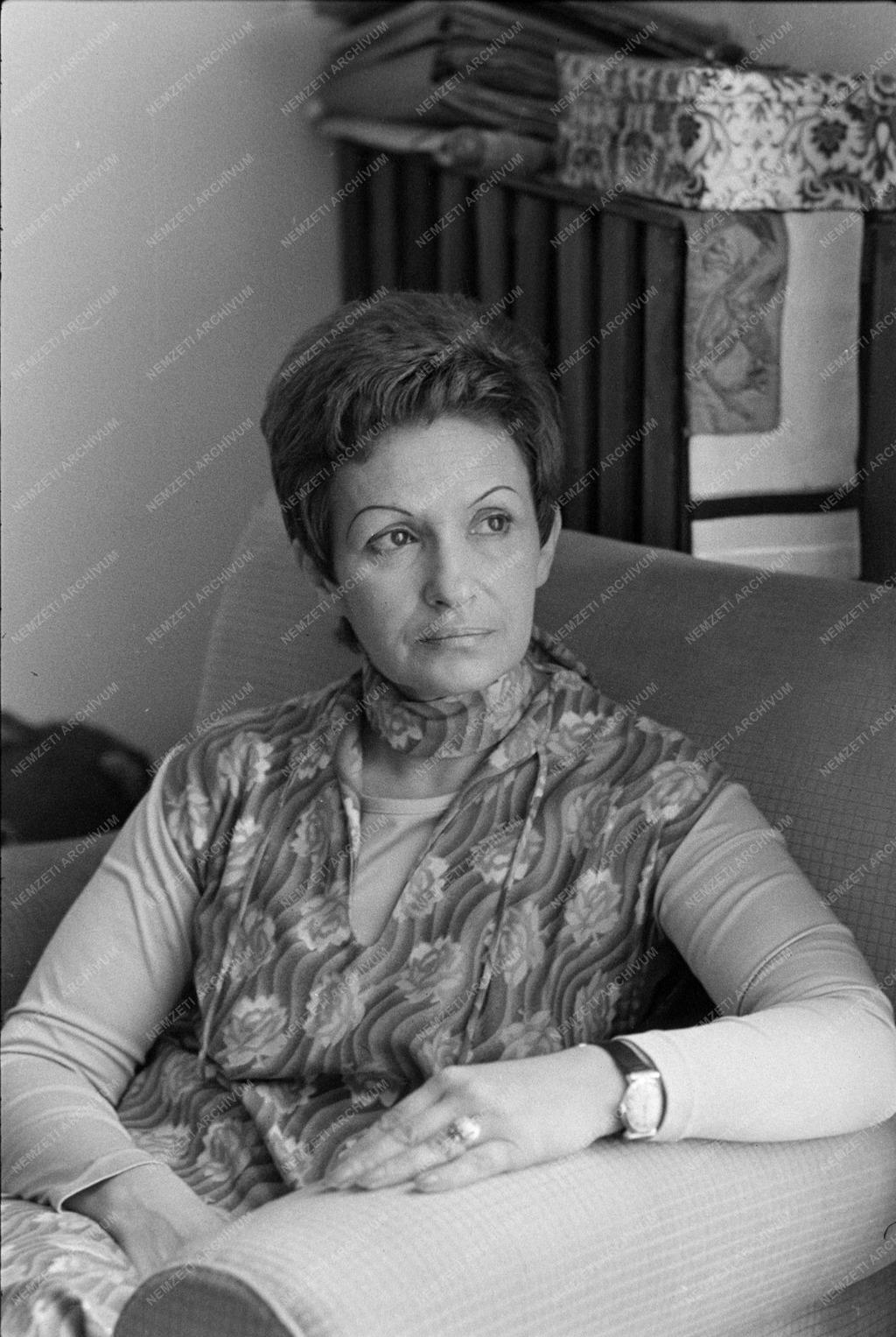 Kultúra - Zsolnai Hédi énekesnő