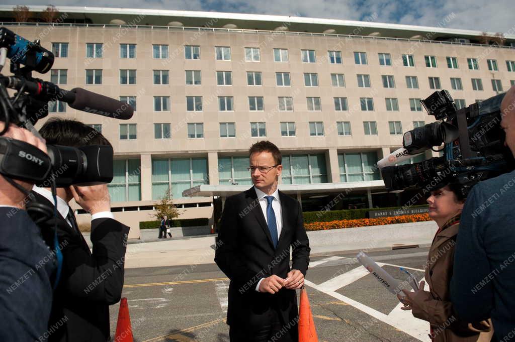 Szijjártó Péter külgazdasági és külügyminiszter Washingtonban