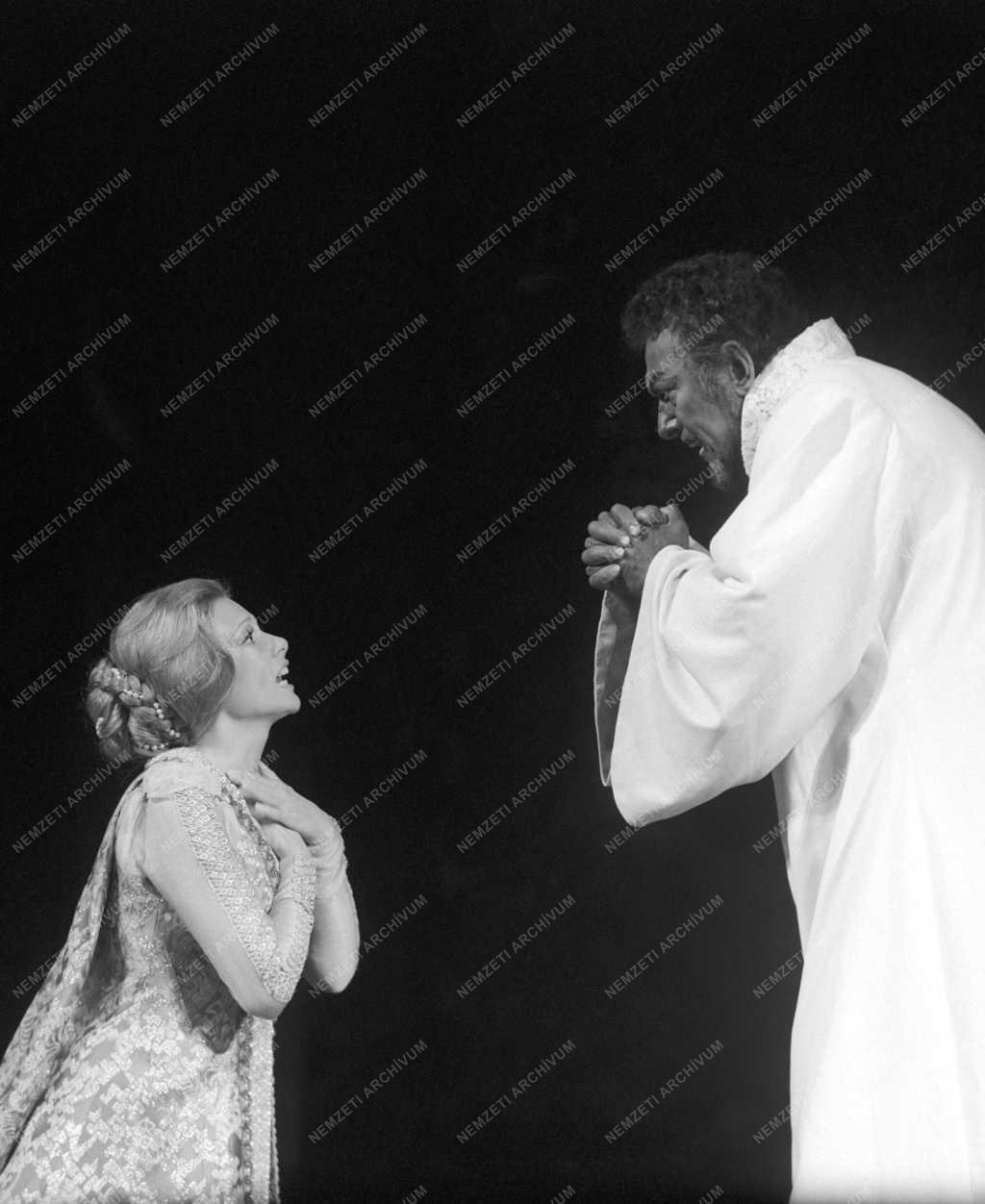 Kultúra - Színház - A Madách Színház szeptember 28-án bemutatja Shakespeare: Othello című drámáját, rendező Ádám Ottó