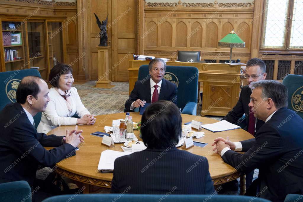 Orbán Viktor a magyar-vietnami gazdasági kapcsolatok fejlesztéséről tárgyalt