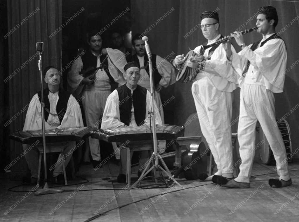 Kultúra - Görög ének- és táncegyüttes az Operettszínházban