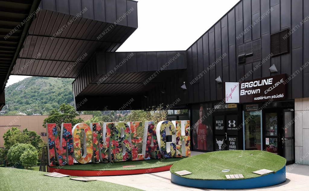 Sport - Szabadidő - Hegyvidéki Sportcsarnok és Sportközpont 