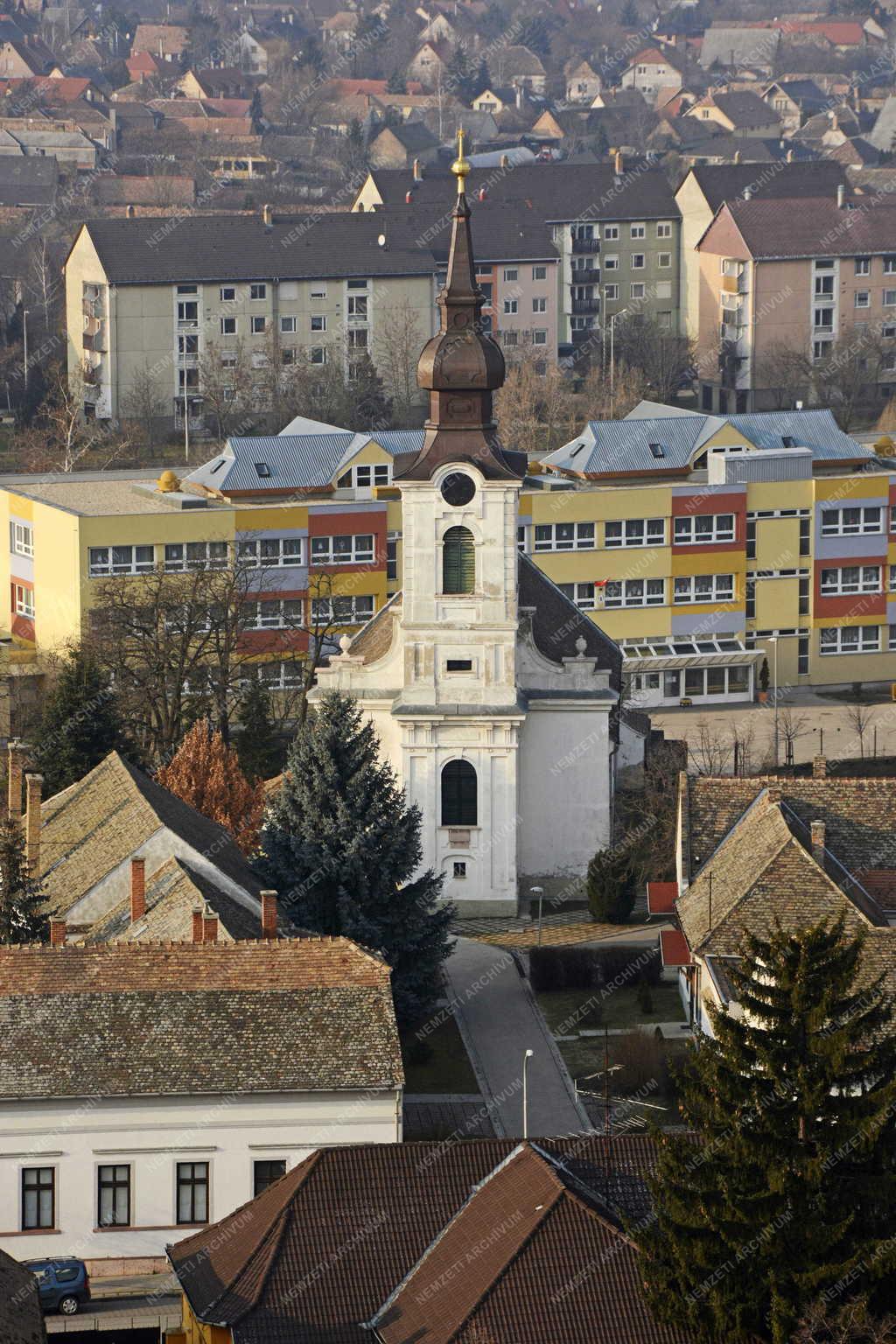 Egyházi épület - Tata - A Református Egyházközség templom