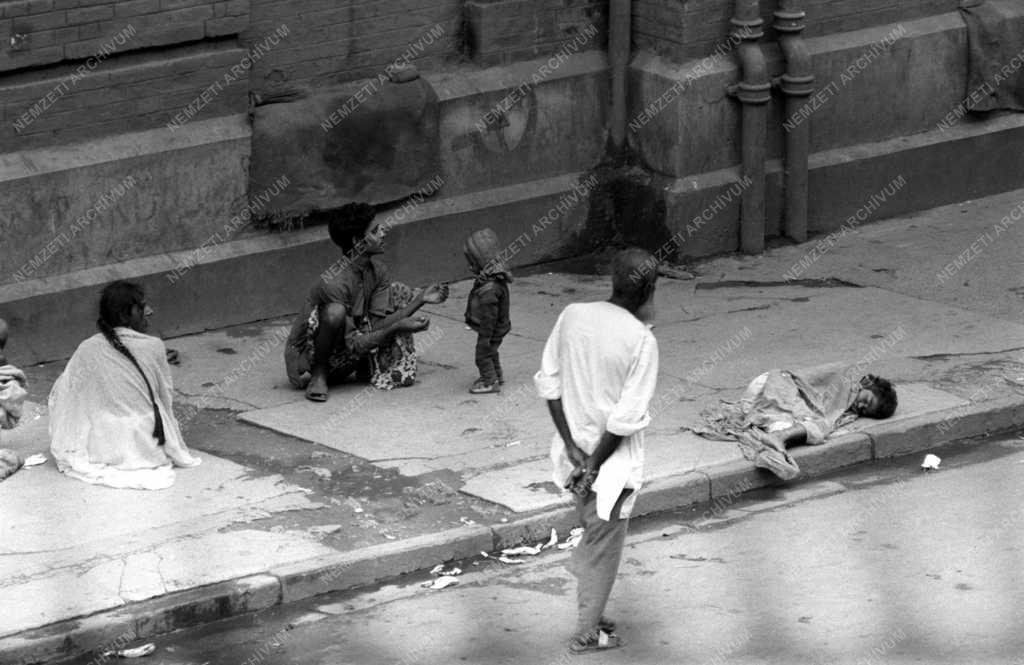 EV 751114/579-634 India