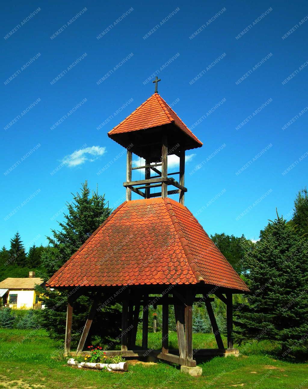 Városkép - Rönök - Harangláb