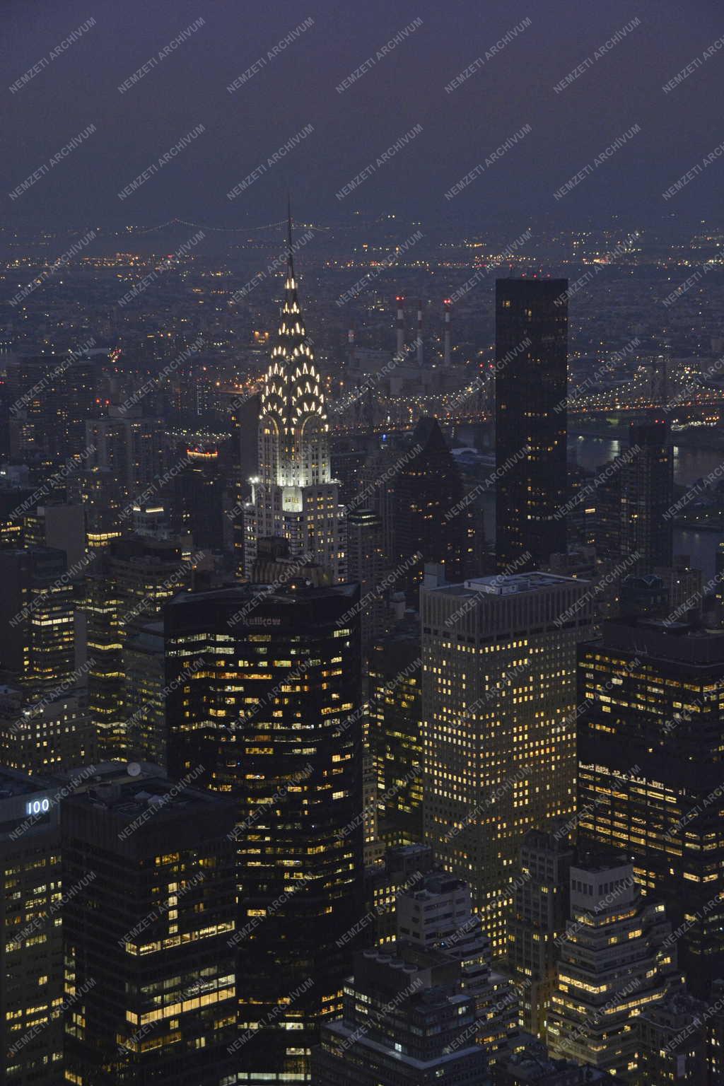 Városkép - New York - Kilátás az Empire State Buildingről