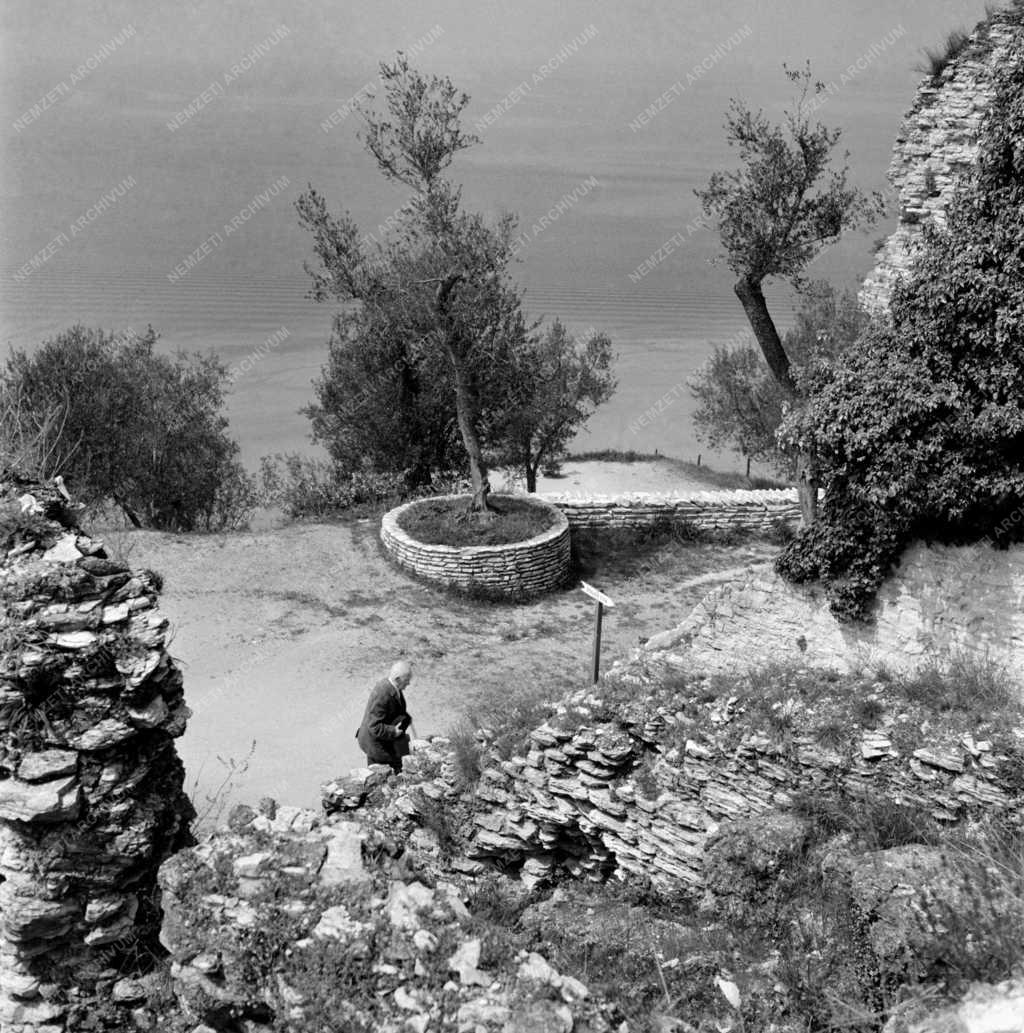 Városkép - Olaszország - Sirmione