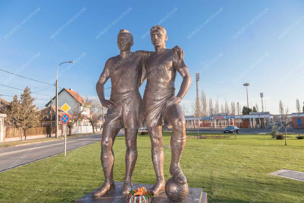 Műalkotás - Budapest - Czibor Zoltán és Tóth II. József szobra