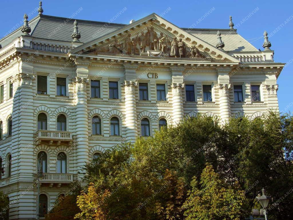 Budapest - Neoreneszánsz palota a Szabadság téren - CIB Bank