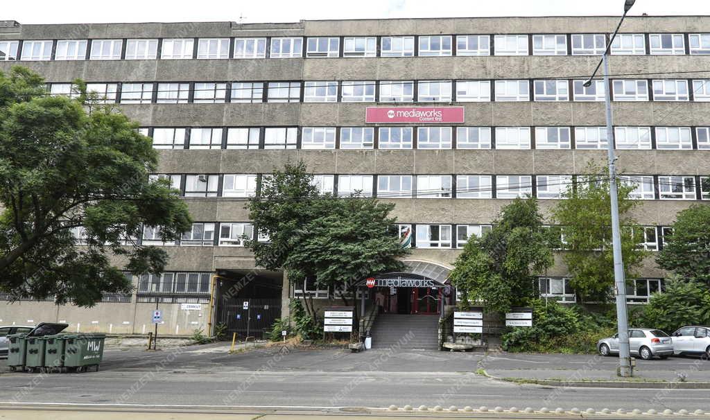 Sajtó - Mediaworks és KESMA székház Budapesten