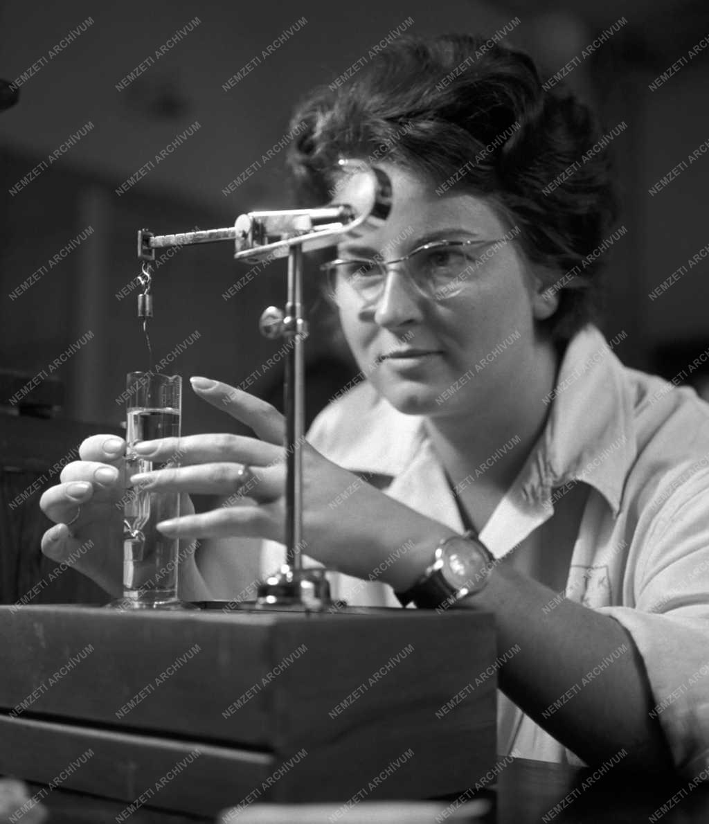 Tudomány - Eötvös Lóránd Tudományegyetem