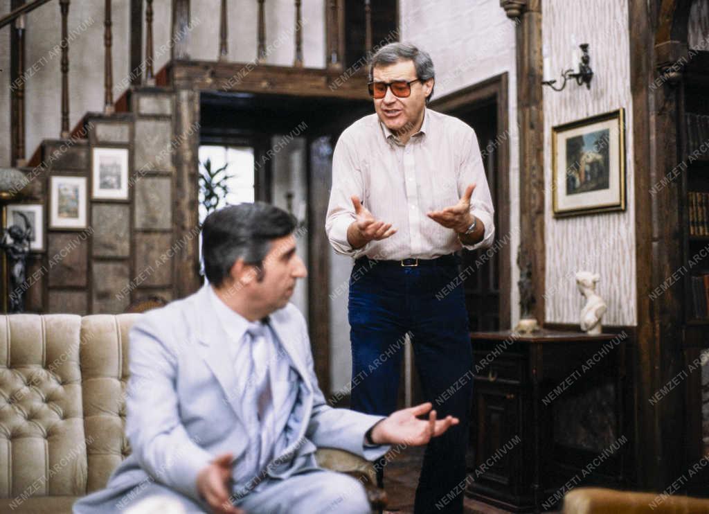 Kultúra - TV-film - Földi kacaj