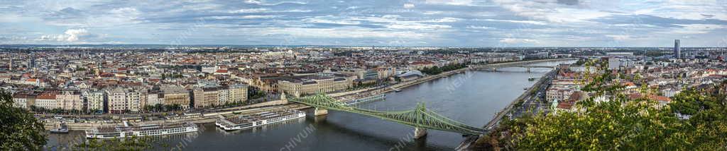 Városkép - Budapest - Látkép a Gellért-hegyről