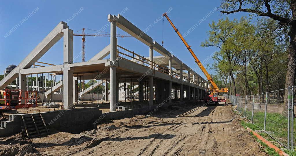 Sportlétesítmény - Debrecen - Épül a Nagyerdei Stadion 