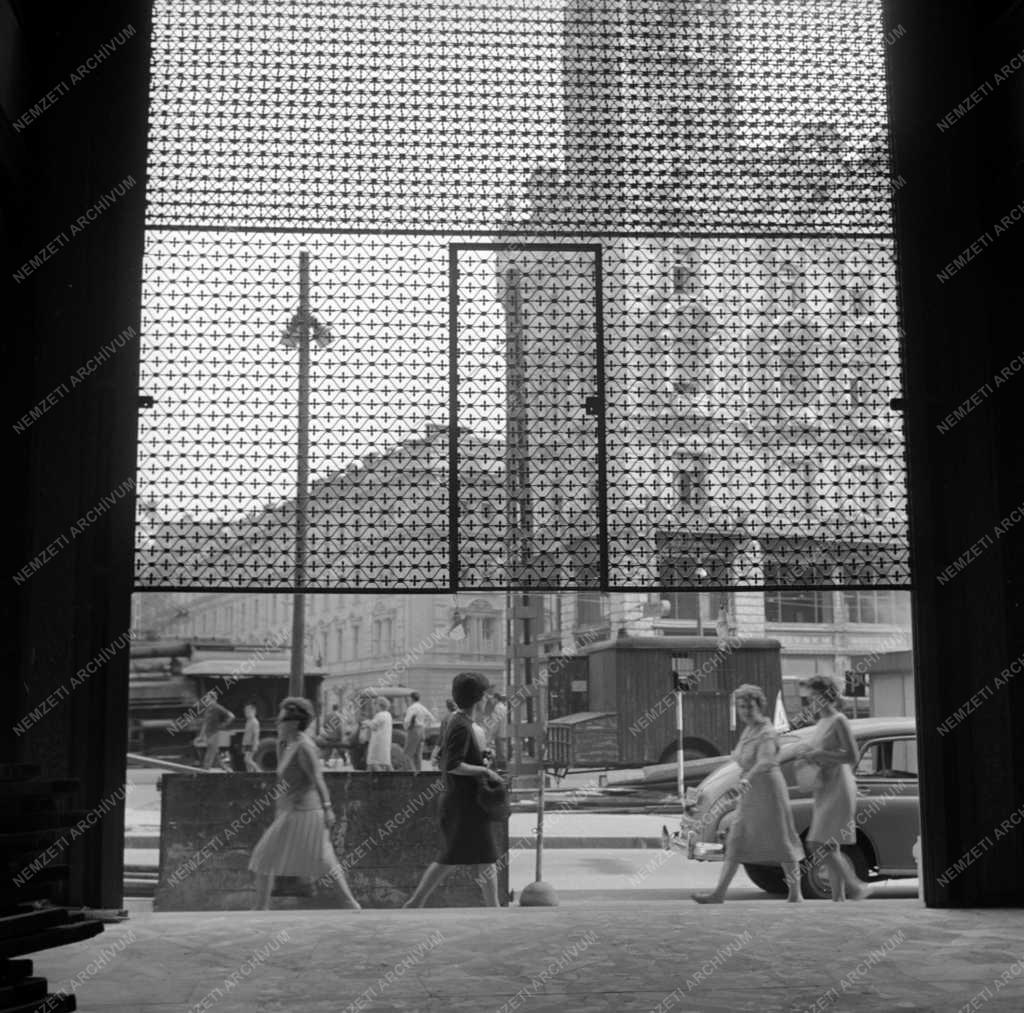 Városkép - Budapest - Felszabadulás tér