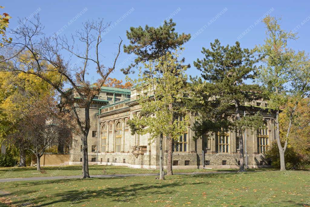 Épület - Budapest - Az Olaf Palme Ház