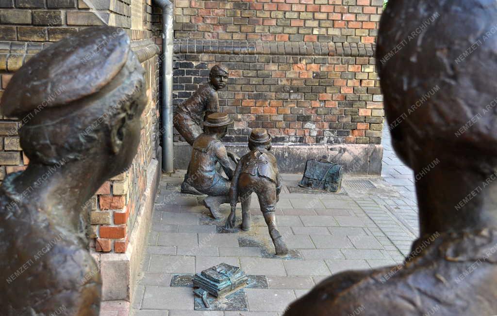 Műalkotás - Budapest - A Pál utcai fiúk szoborcsoportja