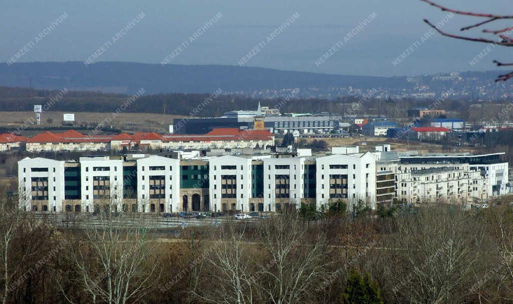 Városkép - Biatorbágy - A Tópark Ingatlankomplexum 