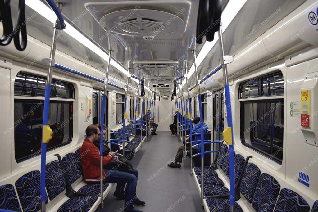 Közlekedés - Budapest - Az M3-as metró északi szakasza felújítás előtt