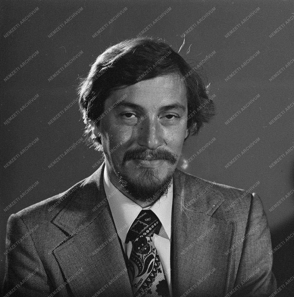 Kultúra - Várday Zoltán színművész