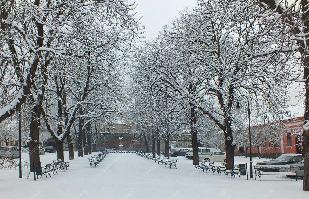 Városkép - Nagymaros - Fő tér 