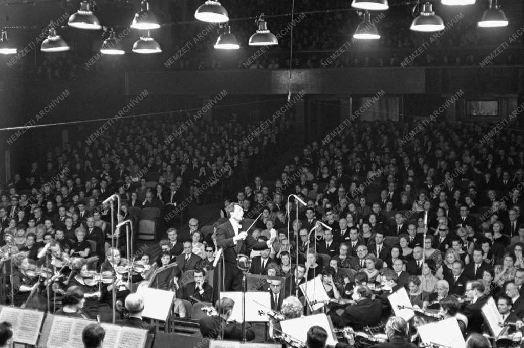 Kultúra - Budapesti Zenei Hetek - Az ÁHZ koncertje az Erkel Sz