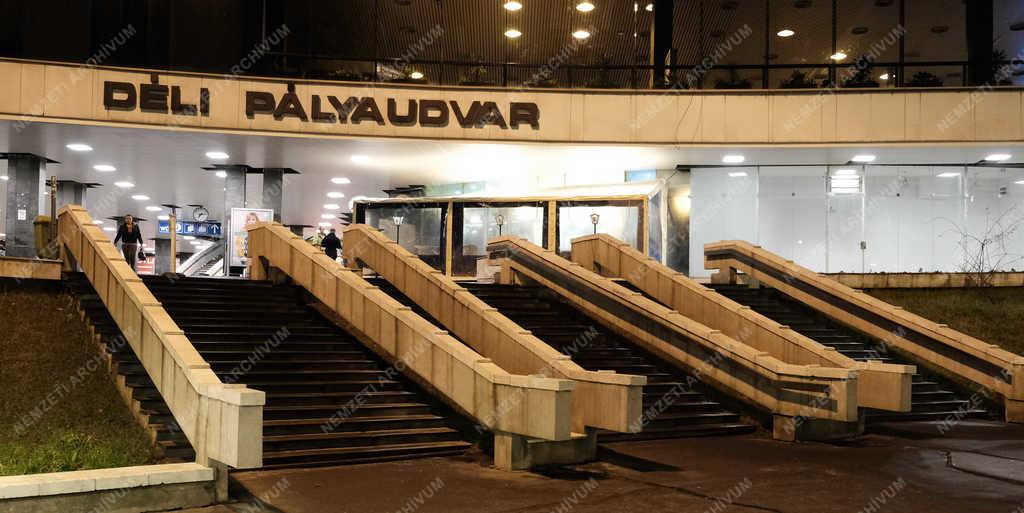 Esti városkép - Budapest - Déli pályaudvar