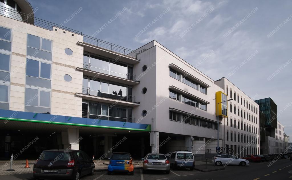 Városkép - Budapest - Margit Ház és Bem Center