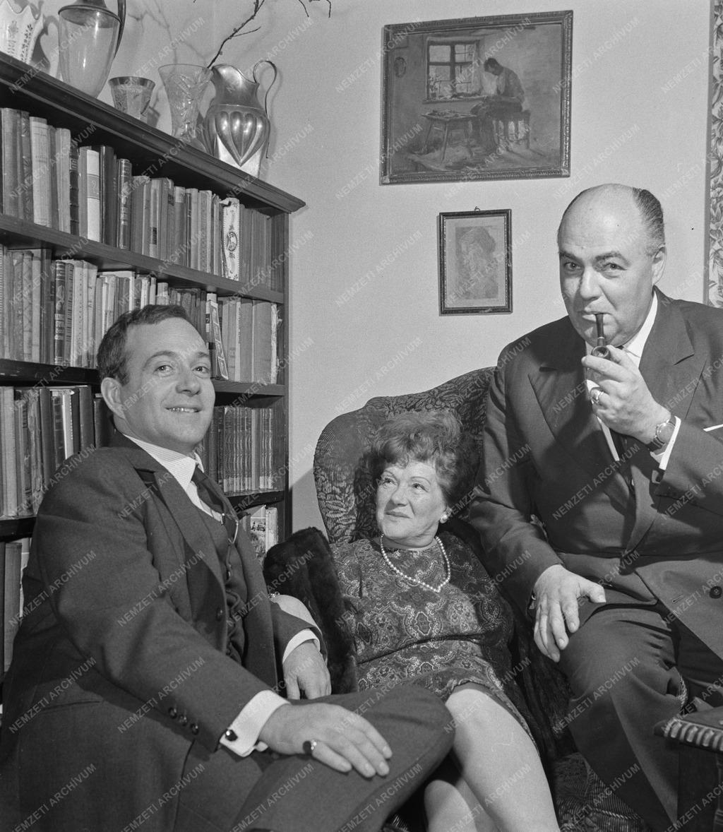 Kultúra - Márkus László színművész szüleivel