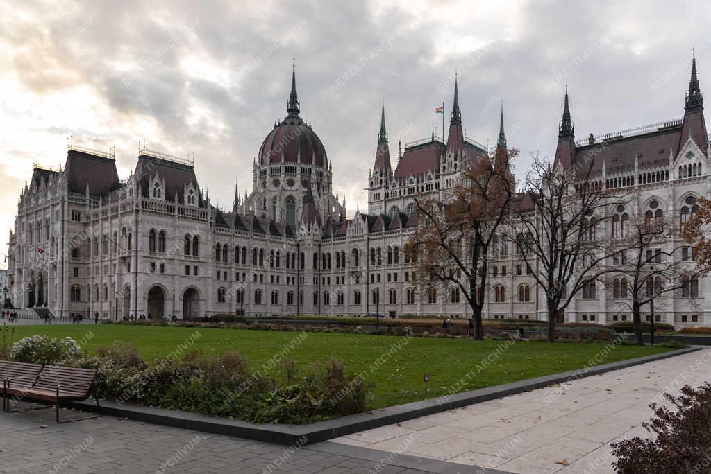 Városkép - Budapest - Országház