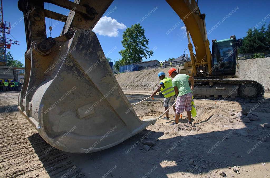 Építészet - Debrecen - A kategóriás irodaház építés