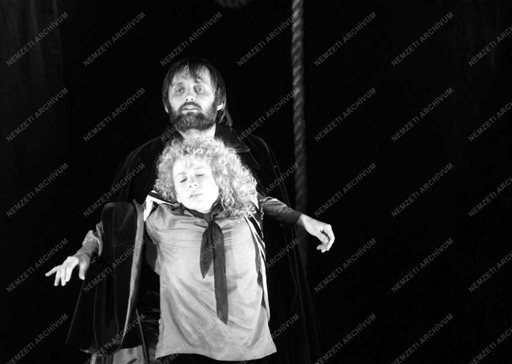 Színház - Amit akartok, avagy vízkereszt