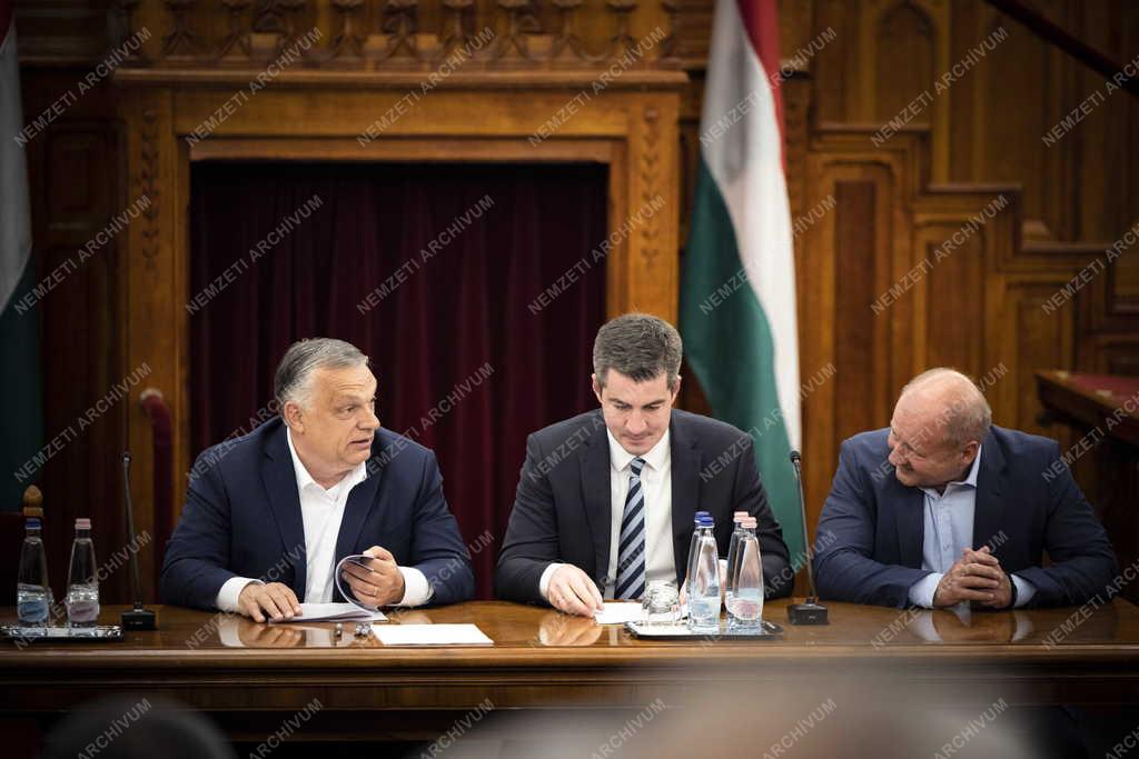 A Fidesz-KDNP frakciószövetség ülése 