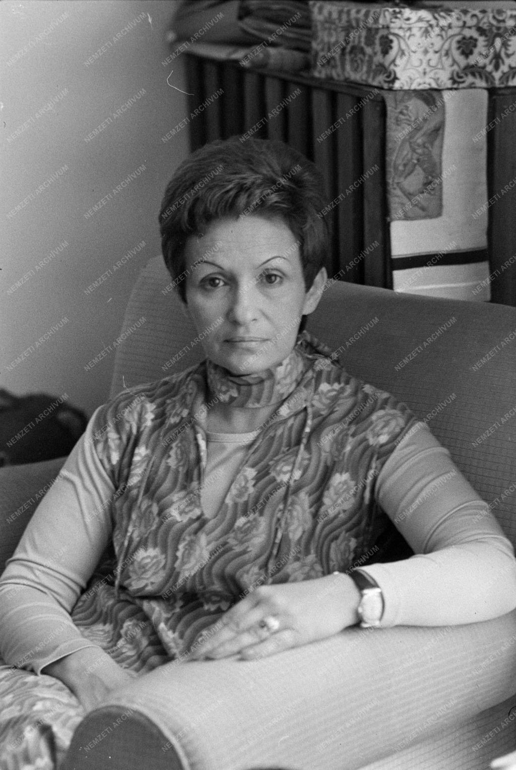 Kultúra - Zsolnai Hédi énekesnő