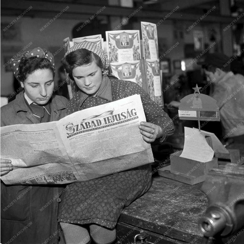 Gazdaság - Ipar - Munkaverseny