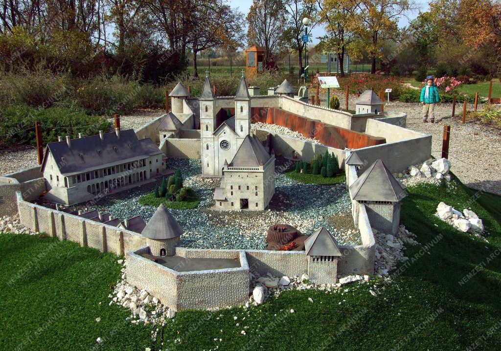 Idegenforgalom - Szarvas - Mini Magyarország 