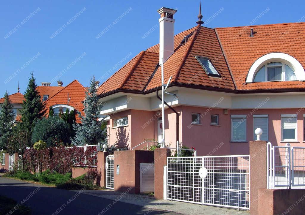 Városkép - Budapest - Új otthonok a Madárhegy városrészben