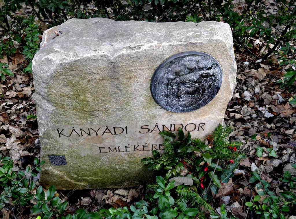 Kultúra - Budapest - Kő Kányádi Sándor emlékére