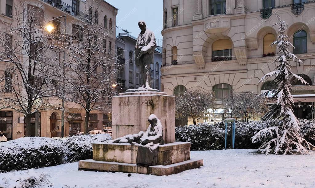Időjárás - Budapest - Havas városkép