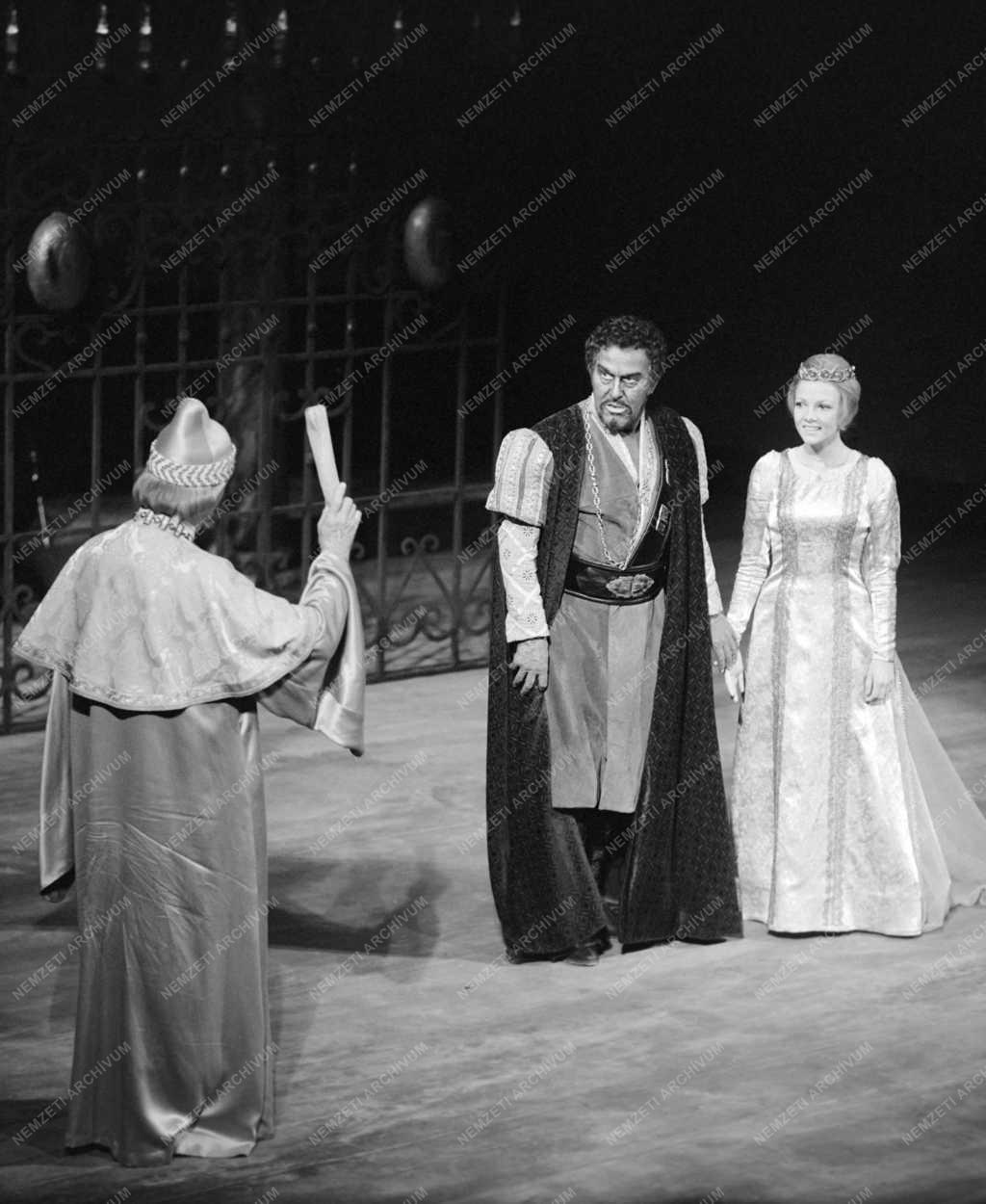Kultúra - Színház - A Madách Színház szeptember 28-án bemutatja Shakespeare: Othello című drámáját, rendező Ádám Ottó