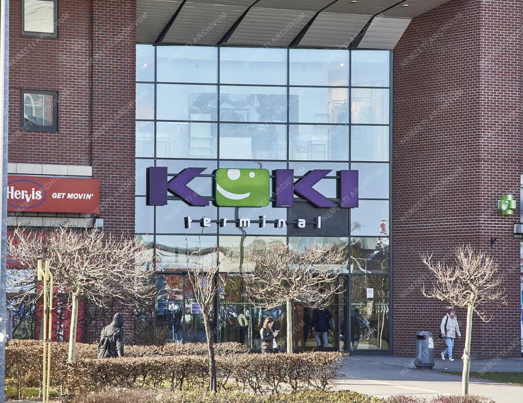 Kereskedelem - Ingatlan - Budapest - KÖKI Bevásárlóközpont
