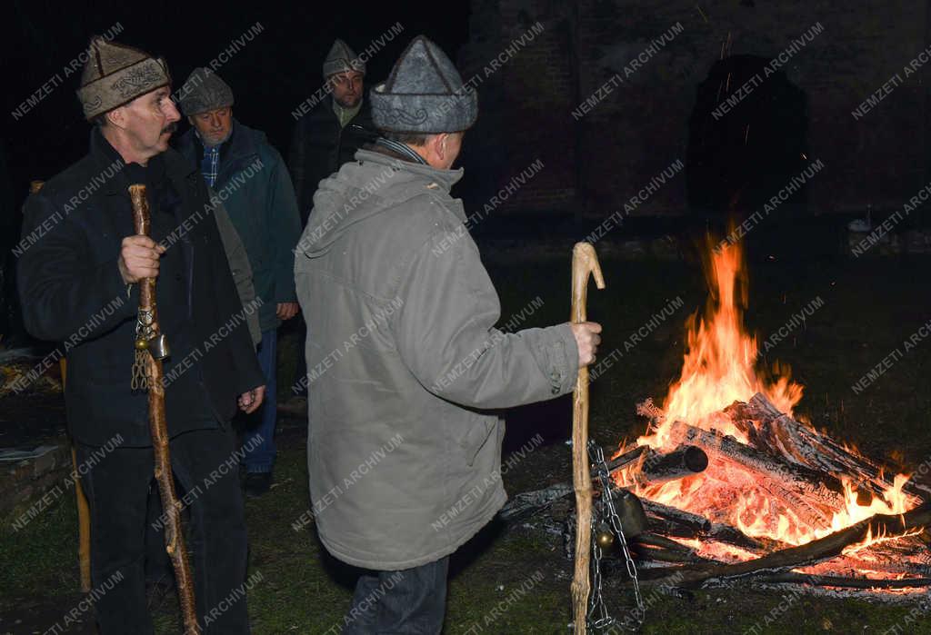 Néphagyomány - Hajdúböszörmény - István napi regölés Zeleméren