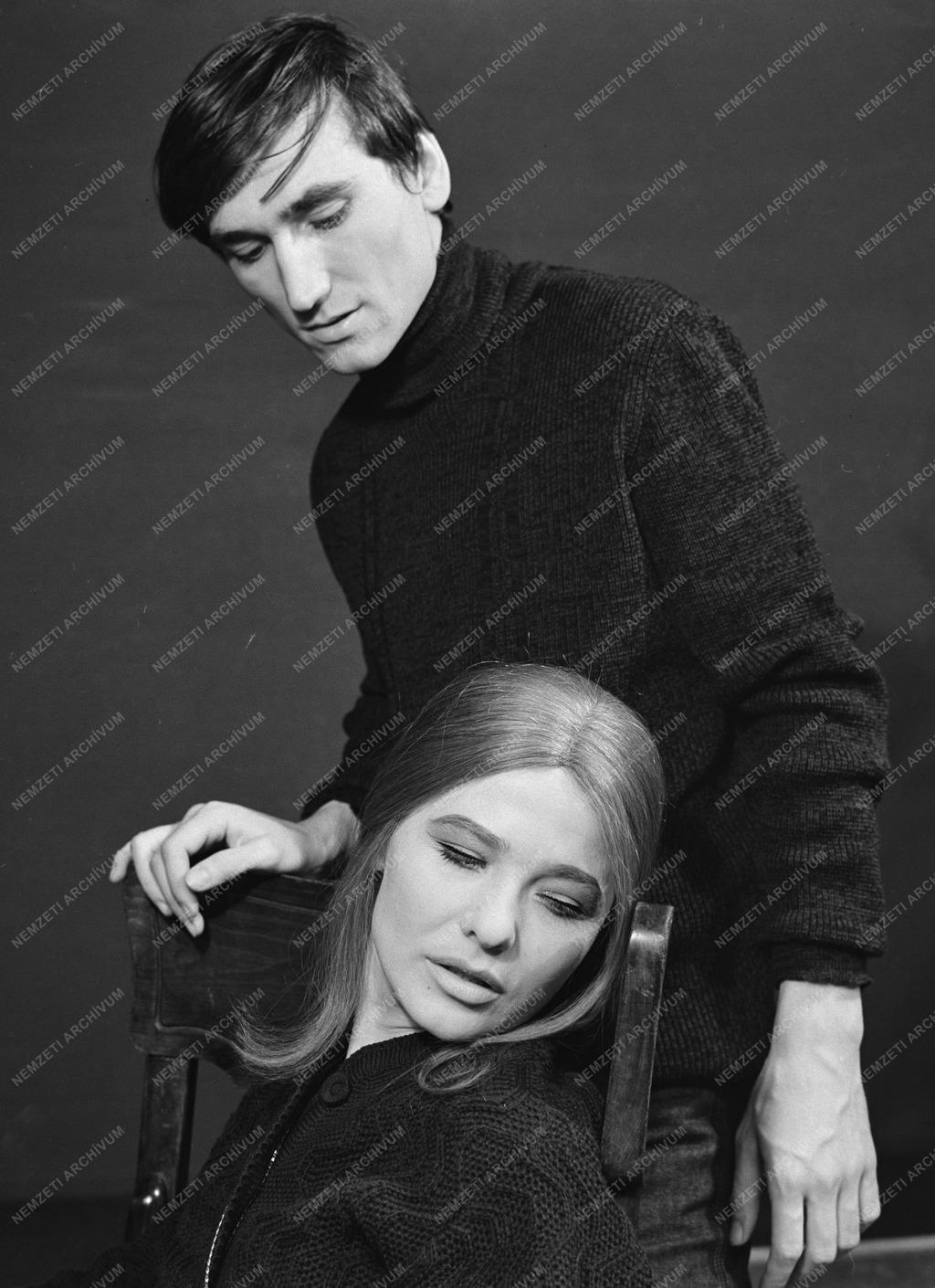 Kultúra - Színház - Vészi Endre: Üvegcsapda