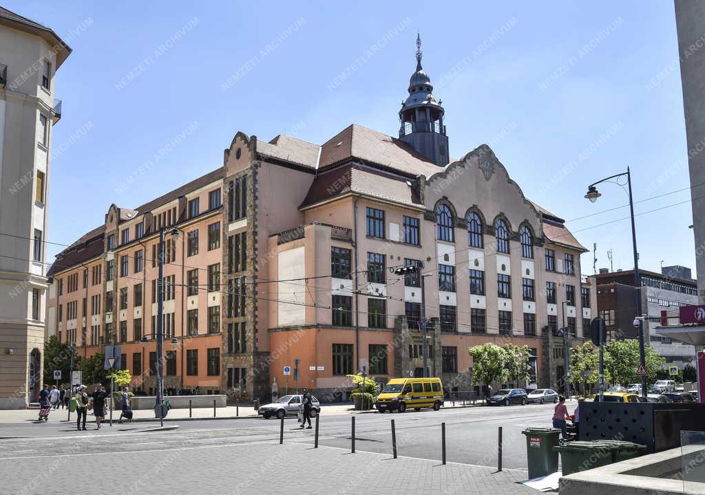 Városkép - Oktatás - Budapest - József Attila Gimnázium