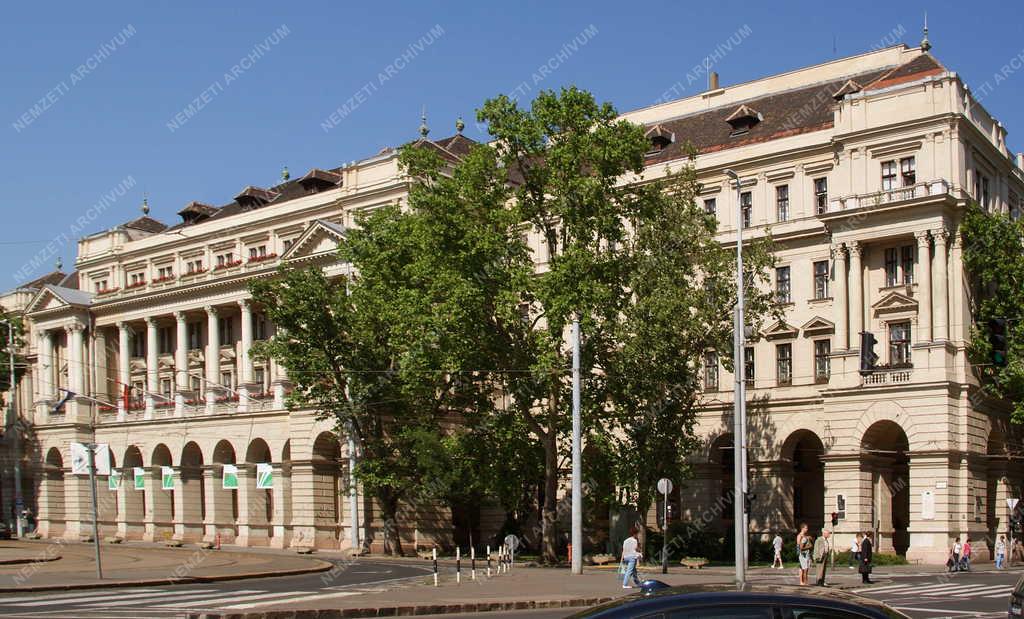 Budapest - Középület