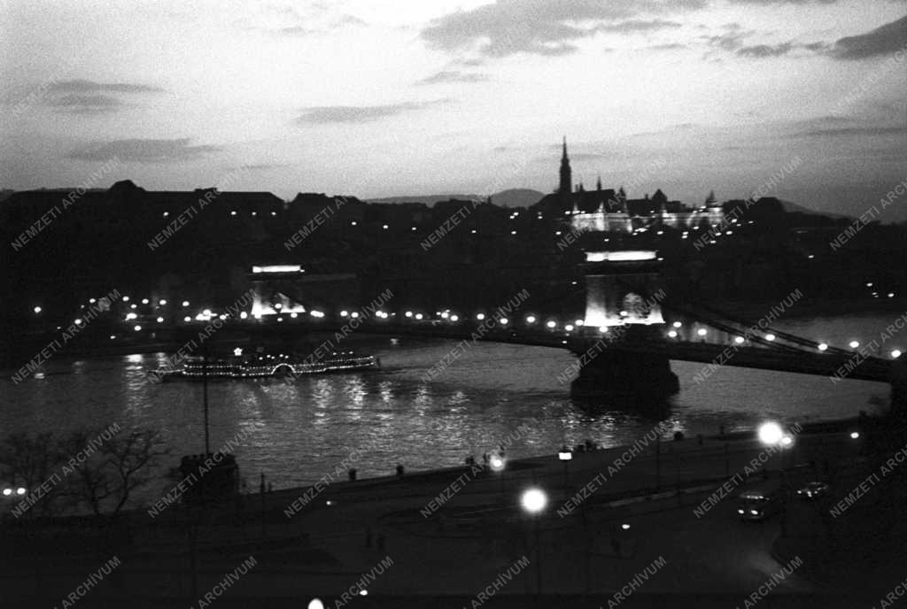 Városkép - Budapest május elsején